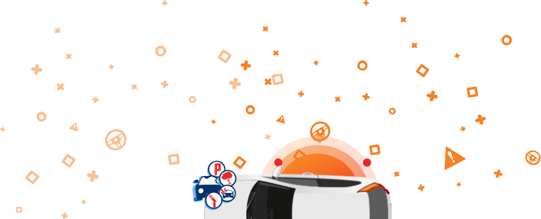 Sudužusio automobilio grafika su parkavimo apgadinimo, atsitrenkimo į medį ir susidūrimo piktogramomis oranžiniame fone.